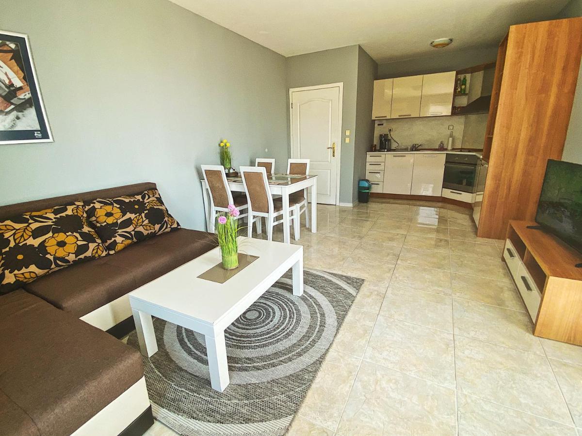 First Line On The Beach Cosy Sea Paradise Apartments Kavarna Exterior photo